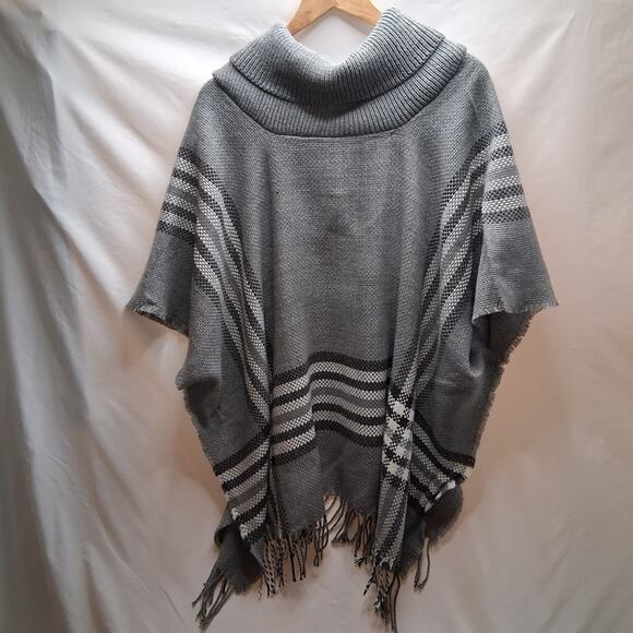 Fraas Cowl Neck Fringe Plaid Sweater Pullover Poncho Gray Plaid Women - One Size - Picture 5 of 8